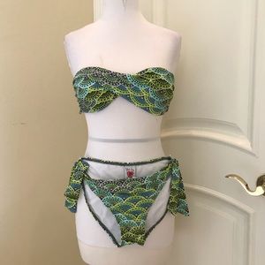 Island Love bandeau  bikini